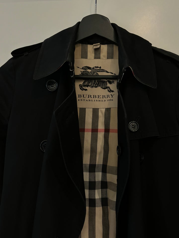 Trenchcoat, str. 34, Burberry