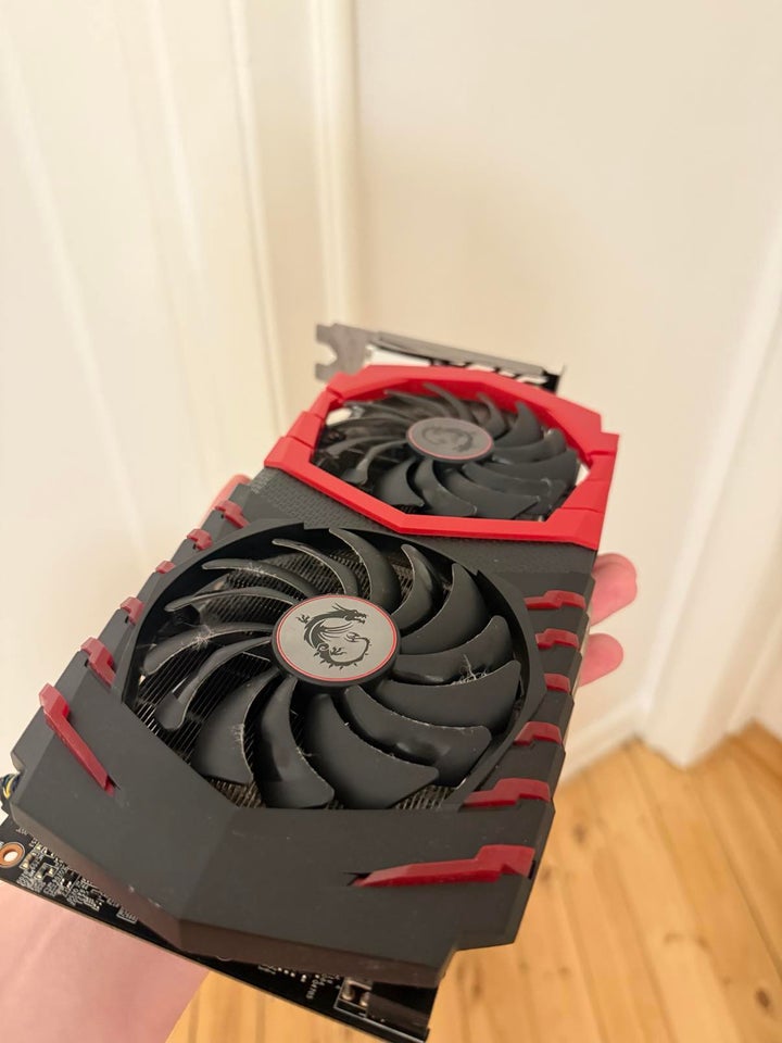 Radeon RX 570 MSI, 4 GB RAM, God