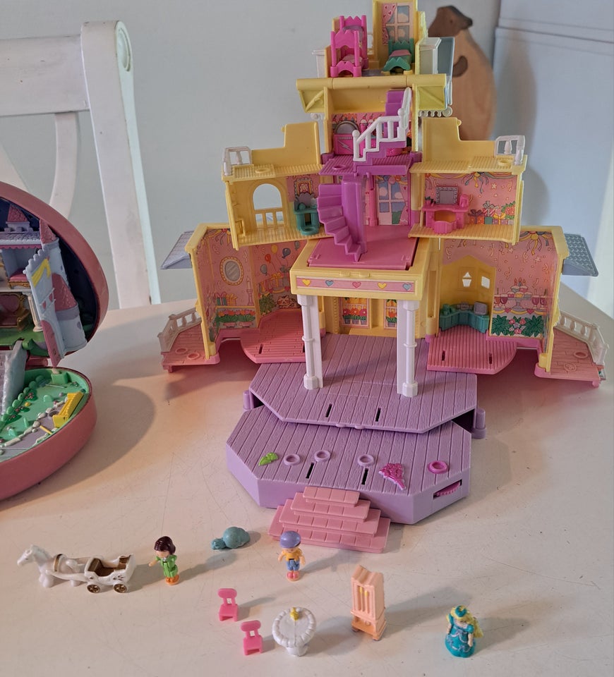 Polly Pocket, Dukkehuse m figurer