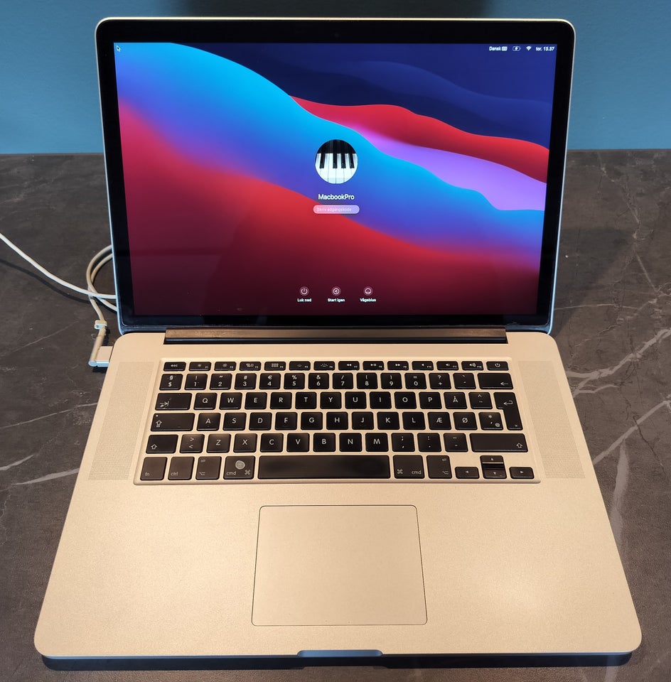 MacBook Pro, Retina 15,4", A1398