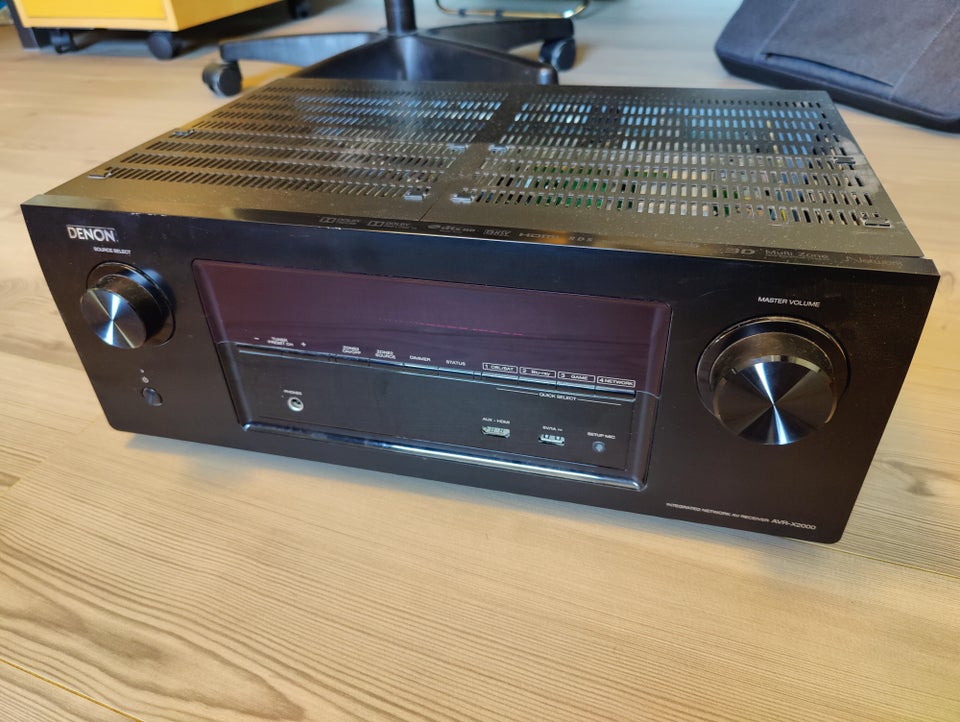 Receiver Denon AVR-X2000