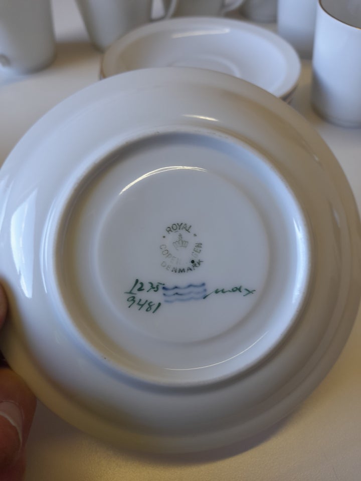 Porcelæn, Kopper og under kop, 7