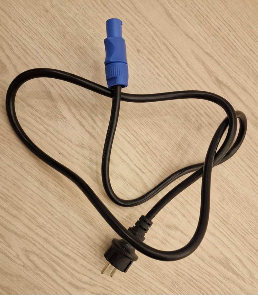 Schuko til Neutrik Power kabel