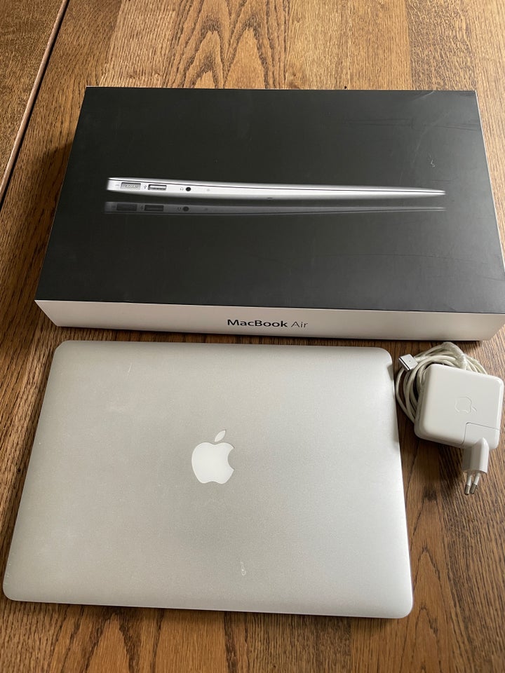 MacBook Air, Model A1466 (mid