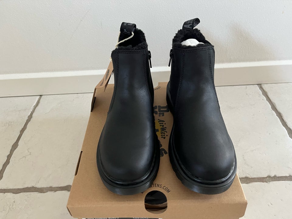 Støvletter str 34 Dr Martens