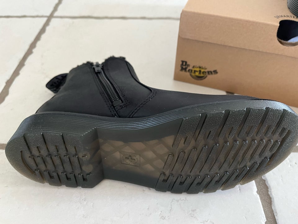 Støvletter str 34 Dr Martens