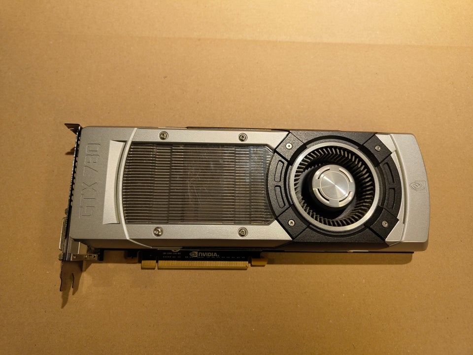 GTX 780 Nvidia Founders 3 GB RAM