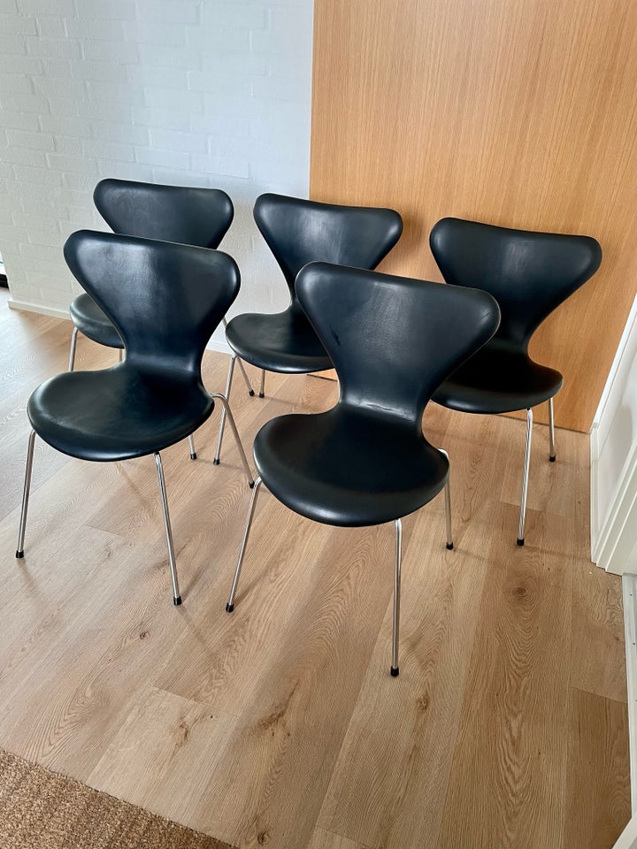 Arne Jacobsen 3107 Spisestol Its koral