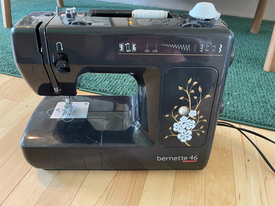 Symaskine Bernina Bernette 46