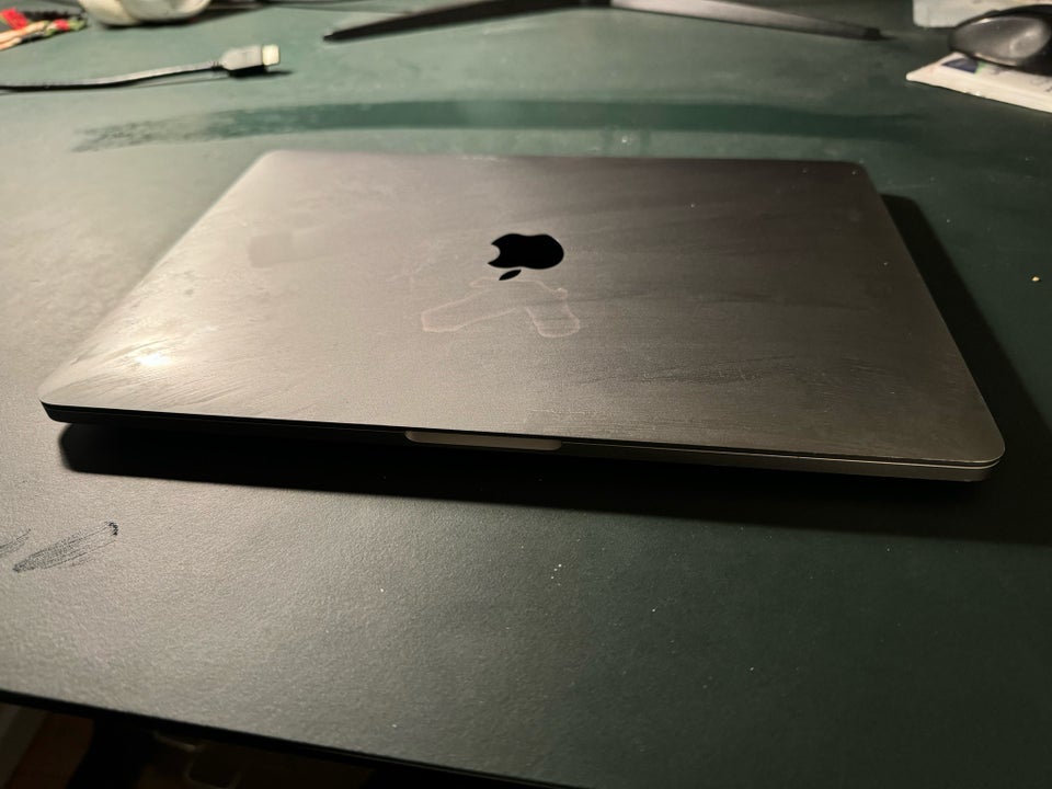 MacBook Pro, 13-inch, 2020