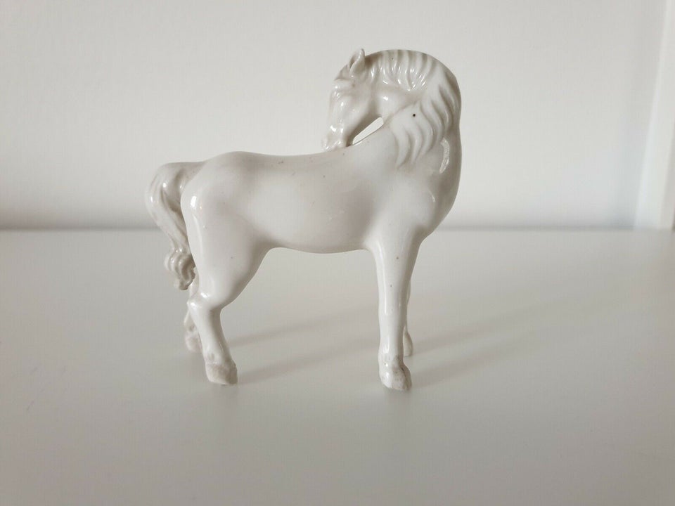 Porcelæns hest