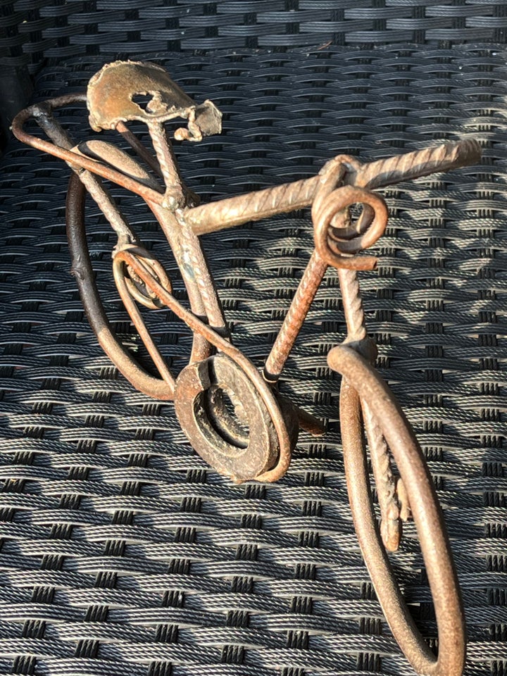 Skulptur , motiv: Cykel