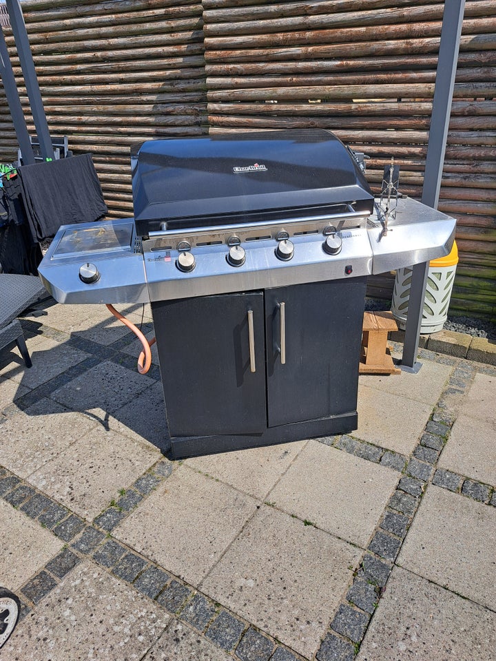 Gasgrill Charbroil performance