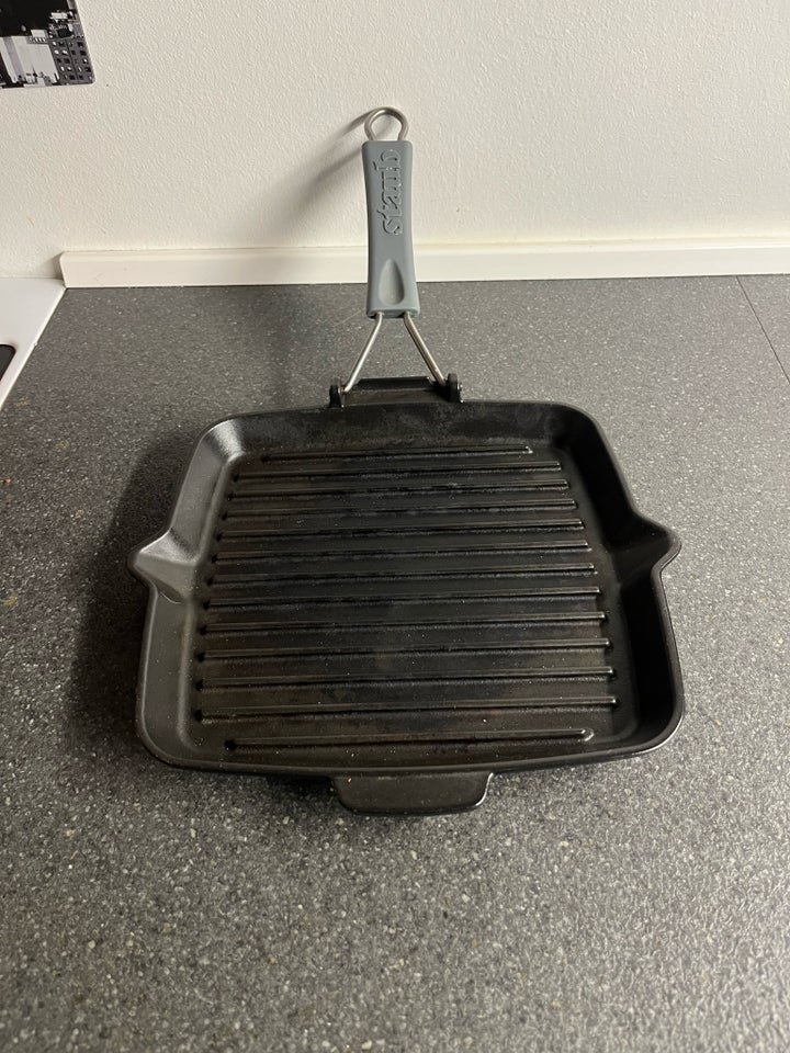 Grillpande, Staub