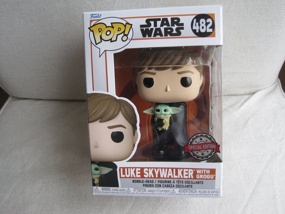 Funko Pop #482 Luke Skywalker with