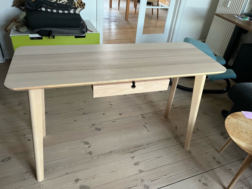 Skrivebord, IKEA, b: 188 h: 74