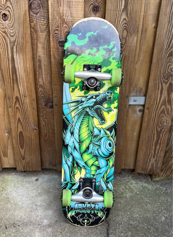 Skateboard Darkstar str 69 x 17