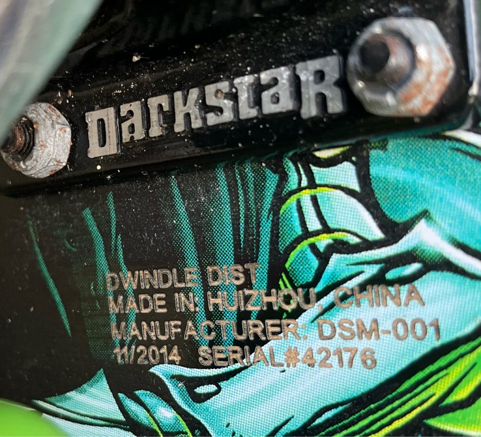 Skateboard Darkstar str 69 x 17