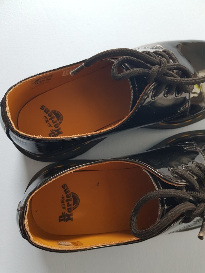 Anden damesko, str. 37, Dr. Martens