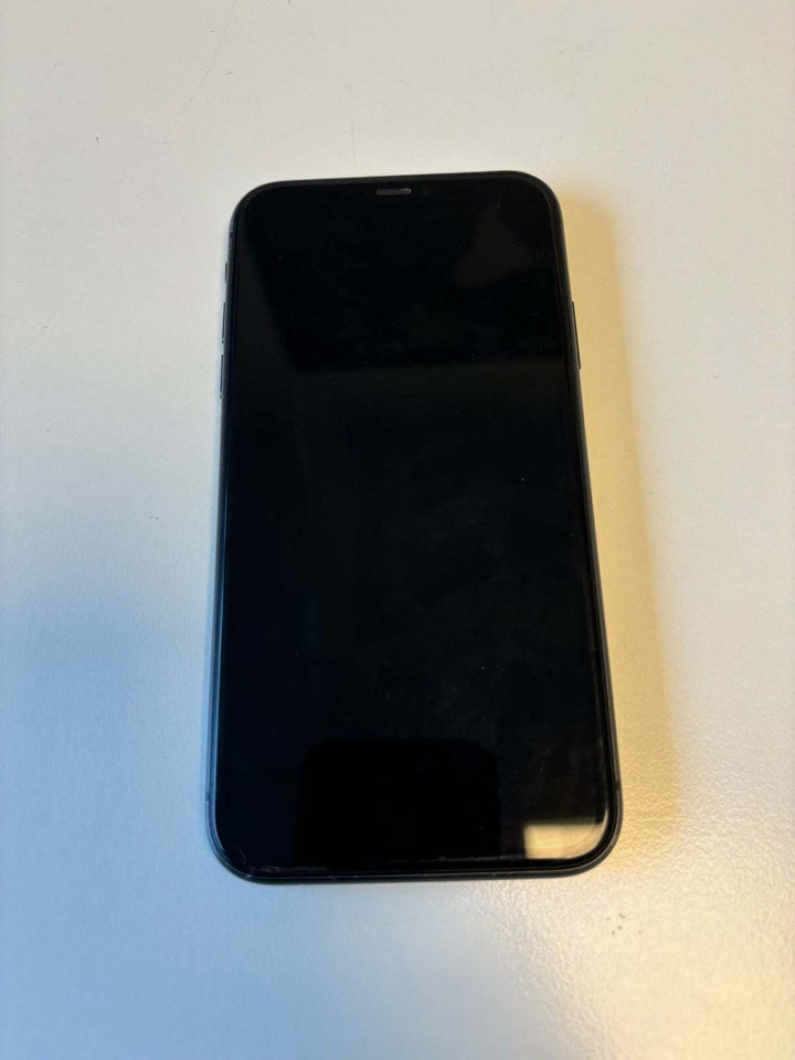 iPhone 11, 128 GB, sort