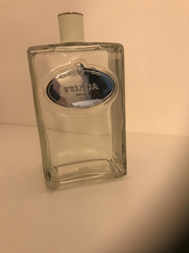 Dameparfume, Factise, Prada