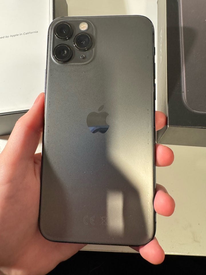 iPhone 11 Pro, 256 GB, grå