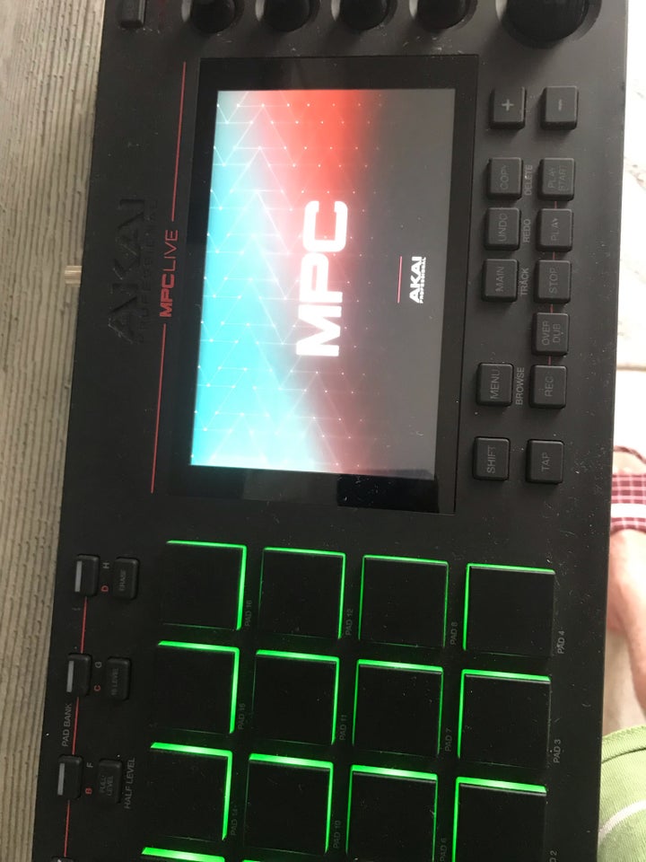 MPC Live, Akai