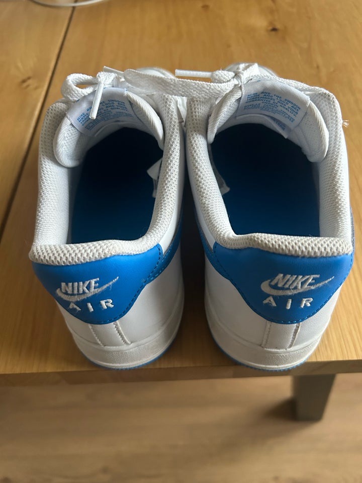 Sneakers, str. 41, Nike