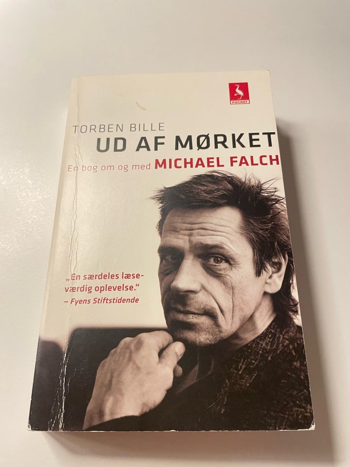 Ud af mørket, Michael Falch , emne: