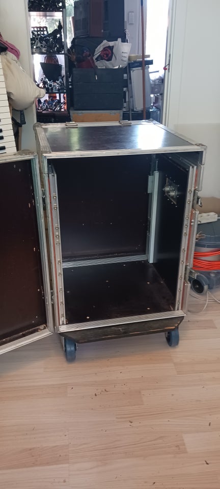 Flightcase, Andet Andet