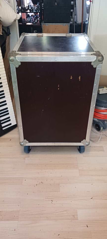 Flightcase, Andet Andet