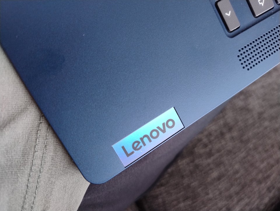 Lenovo Ideapad Slim 3i Chromebook