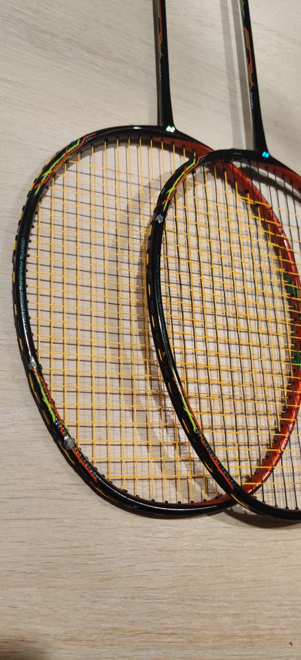 Badmintonketsjer, Yonex Astrox