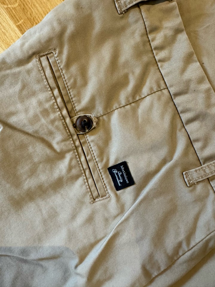 Chinos, Matinique, str. 38