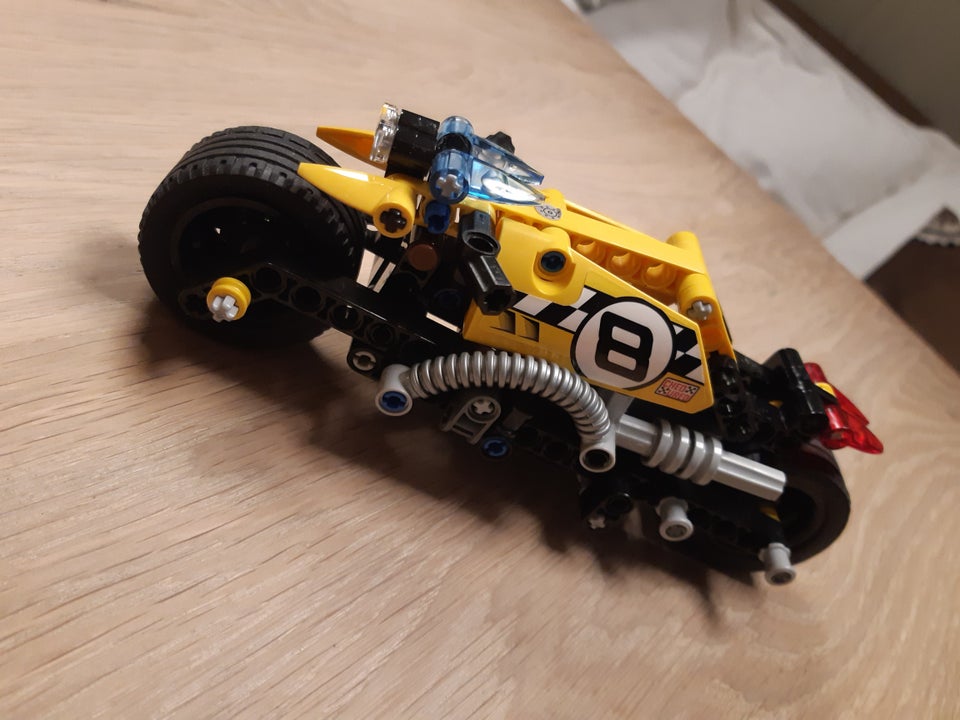 Lego Technic 42058