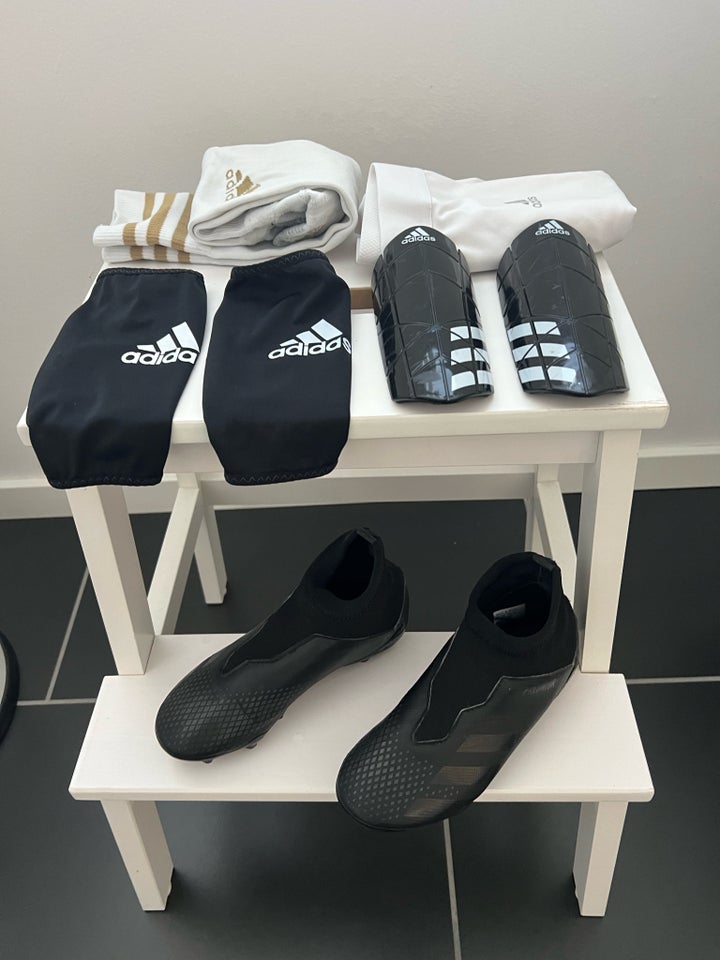 Sportstøj, Fodboldtøj, Adidas