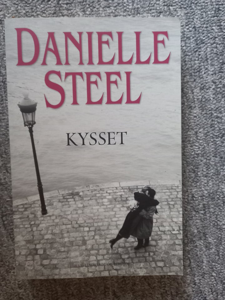 Kysset, Danielle Steel, genre: