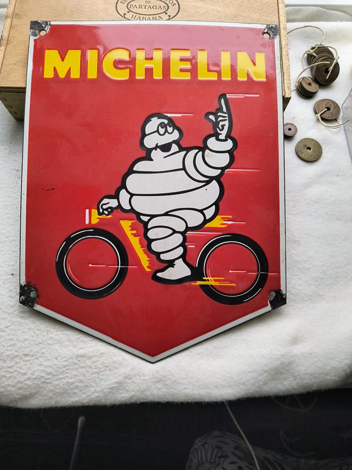 Skilte, MICHELIN EMALJE SKIKT