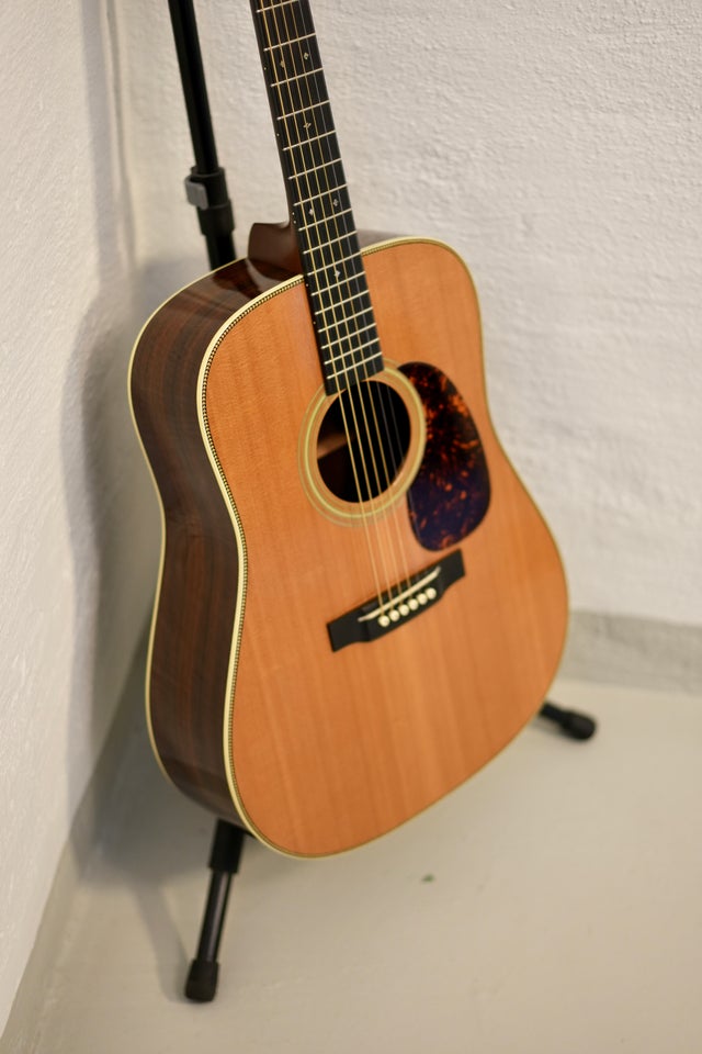 Western, Martin HD28V