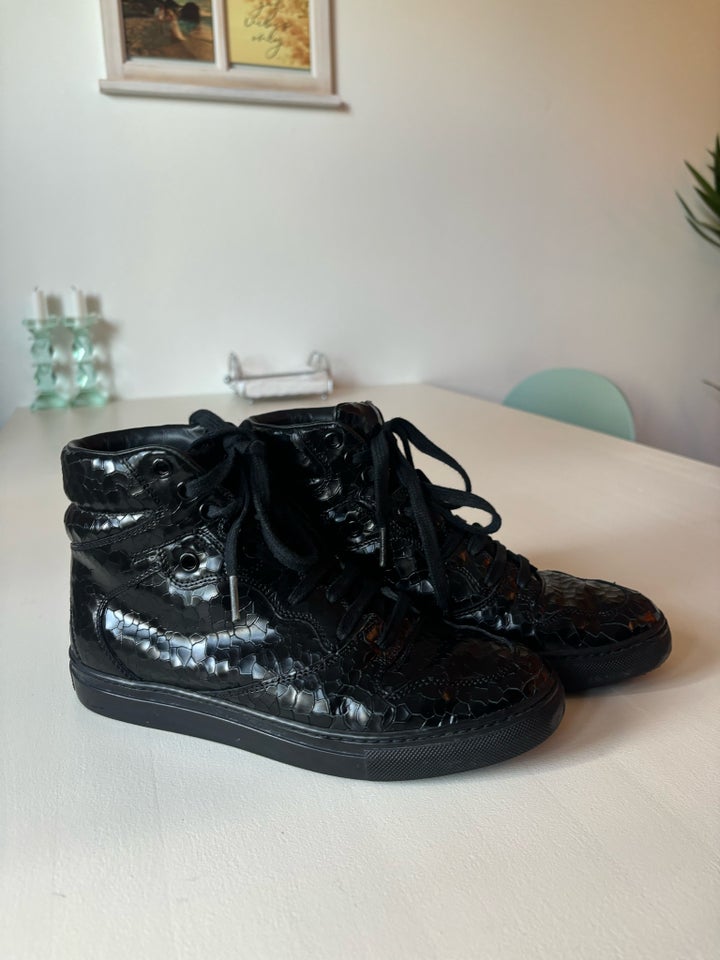 Sneakers, str. 36, Balenciaga