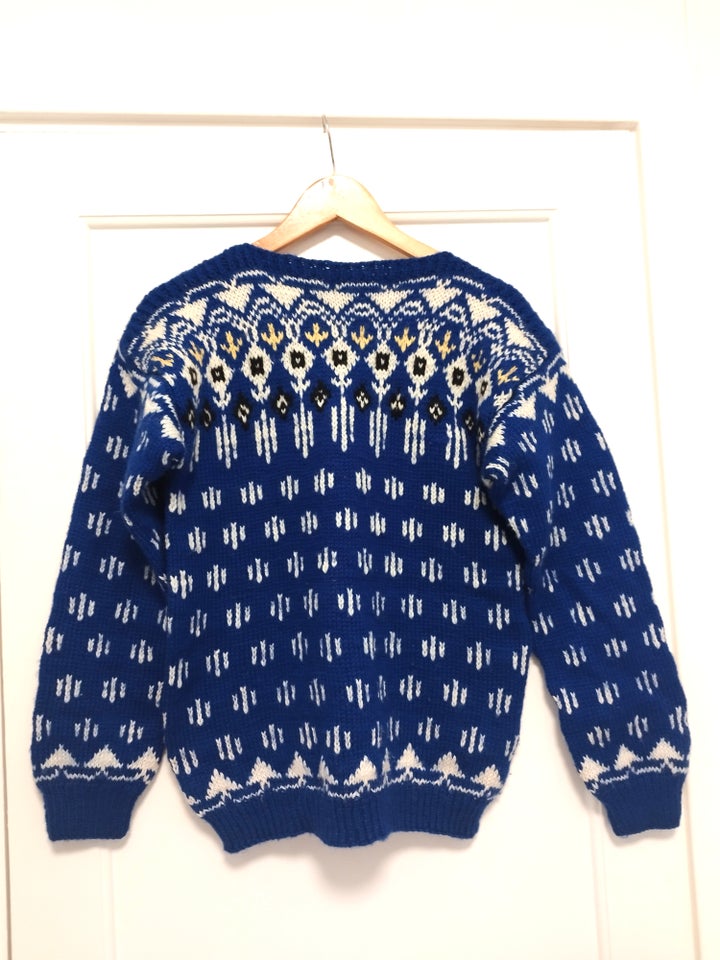 Sweater Hjemmestrikket str 36