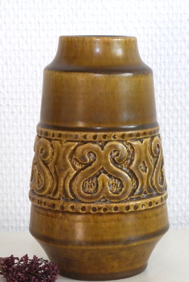 Olivengrøn vintage keramik vase