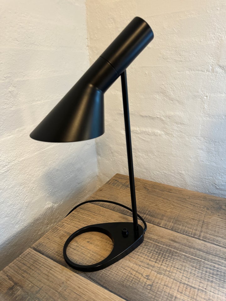 Arne Jacobsen AJ mini bordlampe