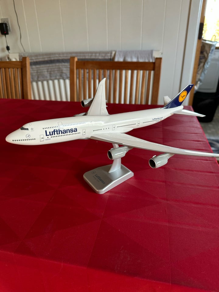 Modelfly, Herpa 747-8, skala 1:200