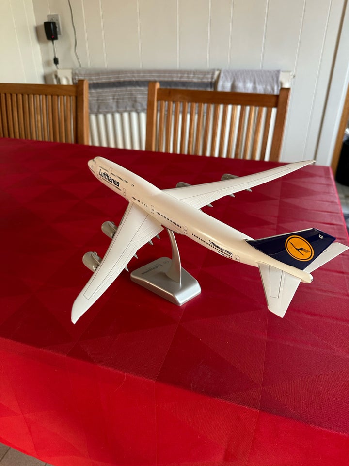 Modelfly, Herpa 747-8, skala 1:200