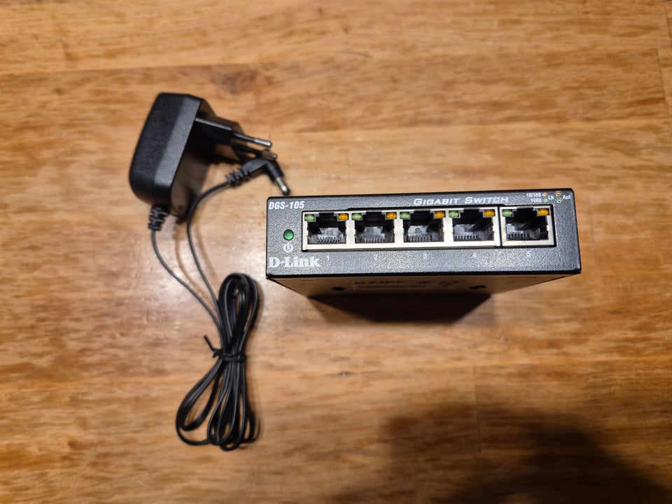 Switch, D-Link DGS-105, Perfekt