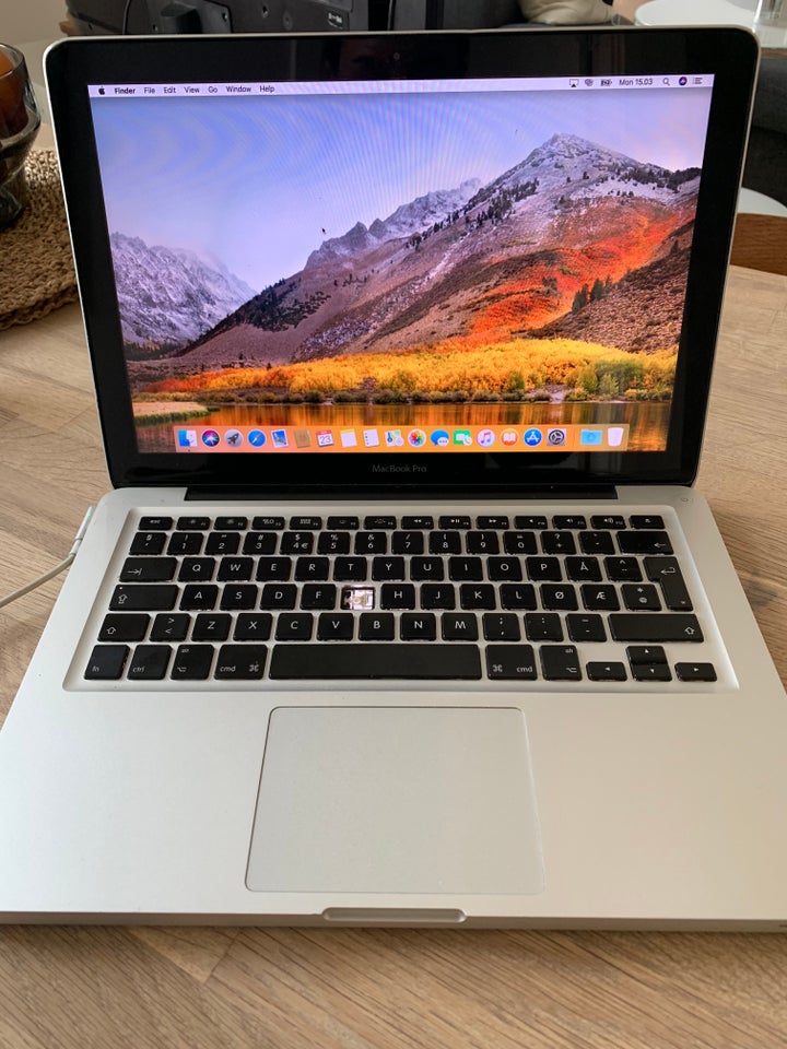 MacBook Pro (13-inch, Early...