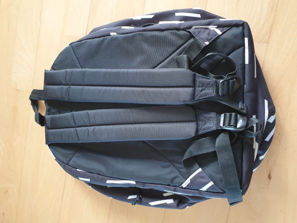 Skoletaske Eastpak