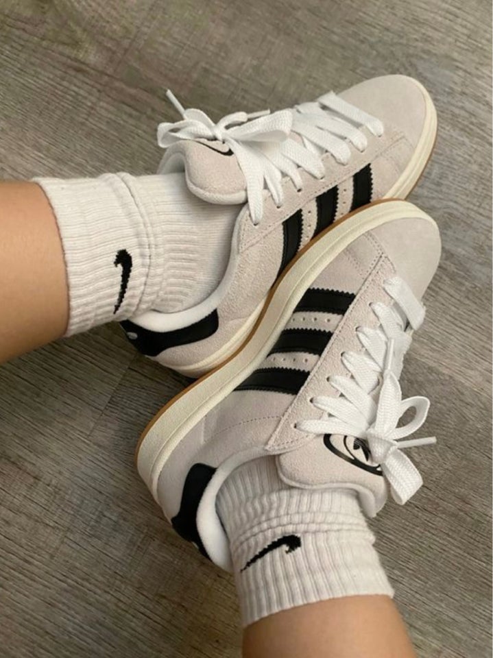 Sneakers str 385 Adidas