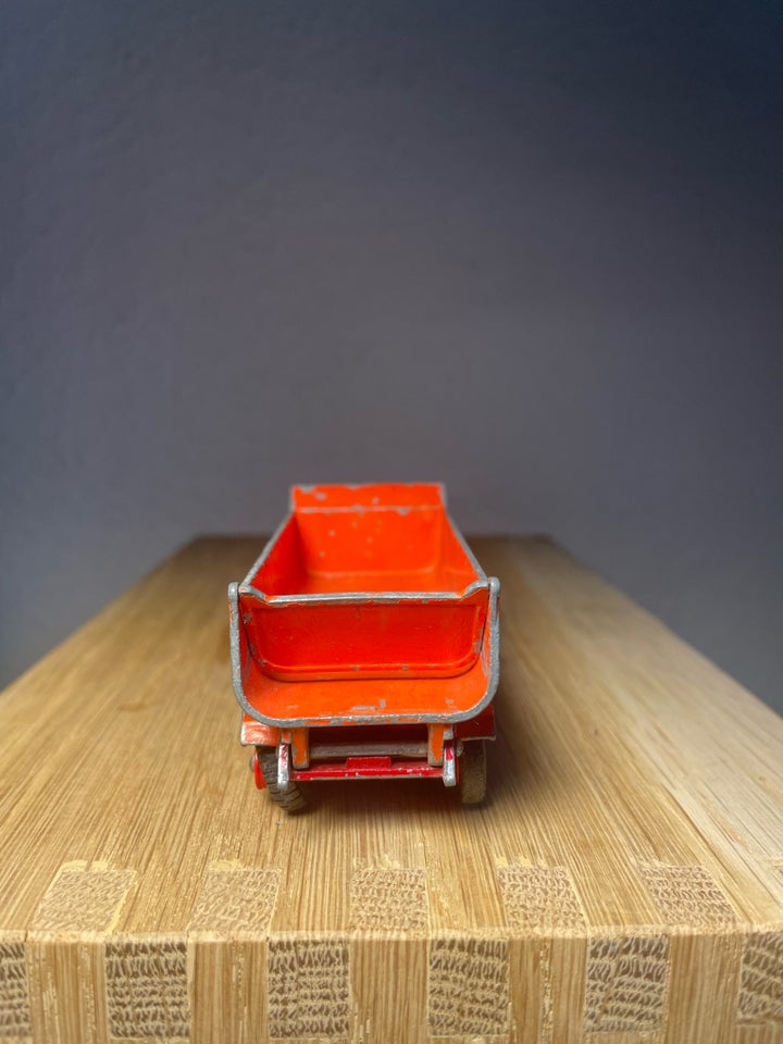 Hoveringham Tipper, Matchbox